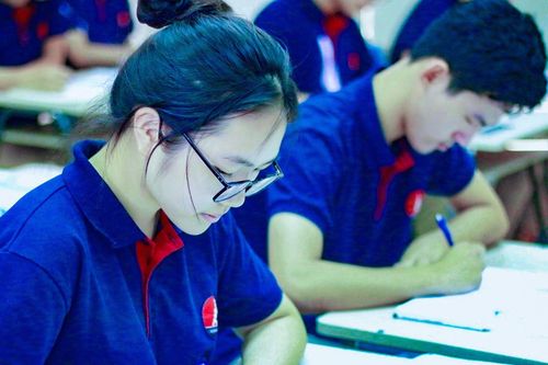 Học sinh lớp 5, 9, 12 kiểm tra cuối kỳ bằng đề chung của Sở: Các trường nói gì?