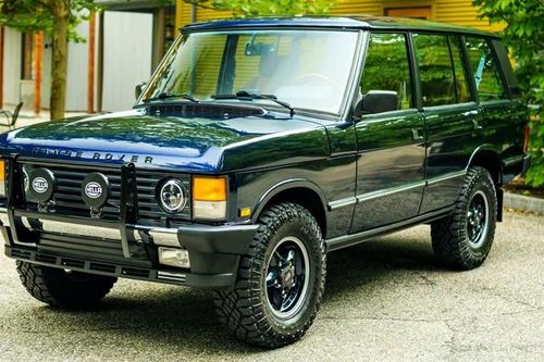 Phục chế xế cổ 34 năm tuổi Range Rover Classic 1993, giữ trọn chất cổ điển