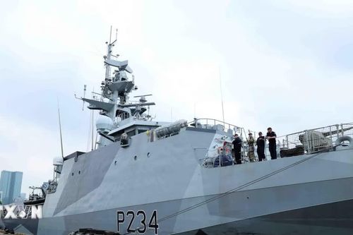 Tàu Hải quân Anh HMS SPEY lần thứ 2 thăm Thành phố Hồ Chí Minh