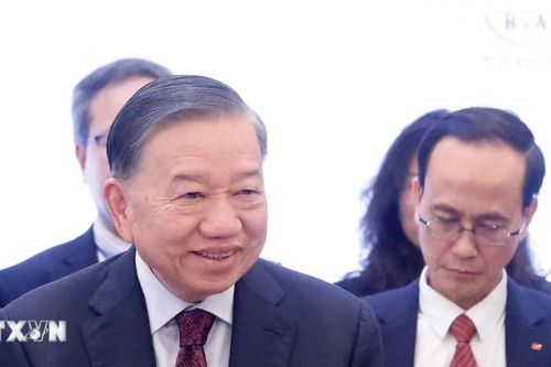 Tọa đàm cấp cao giữa Tổng Bí thư, Chủ tịch nước Tô Lâm với lãnh đạo doanh nghiệp tiêu biểu châu Âu và Bỉ