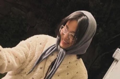 Song Hye Kyo khoe mặt mộc ở tuổi 45, một chi tiết gây chú ý