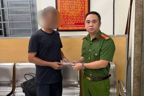 Gần 60 triệu đồng bị bỏ quên ở cây ATM và cái kết bất ngờ
