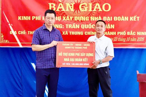 Bắc Ninh bàn giao kinh phí hỗ trợ xây dựng nhà Đại đoàn kết tại xã Trung Chính