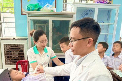 Khám sàng lọc tim bẩm sinh miễn phí cho hơn 3.470 trẻ em xã Duy Nghĩa