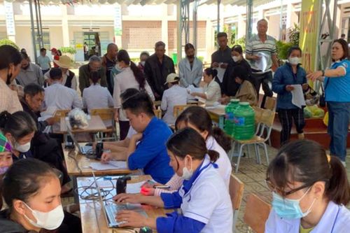 Thầy thuốc trẻ tình nguyện vì sức khỏe cộng đồng