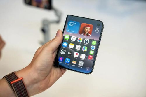 iPhone Duo vừa mở bán tại Việt Nam đã khan hàng, suất nhận sớm bị đội giá tới 20 triệu đồng