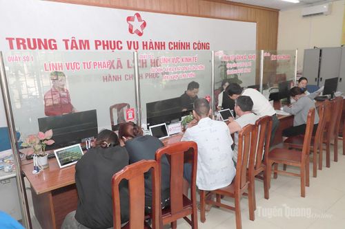 Lấy người dân làm trung tâm phục vụ