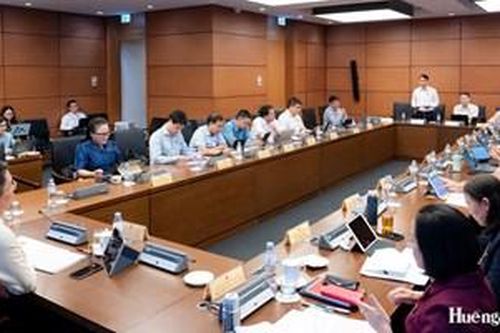 Thảo luận về các dự án Luật Đất đai, Luật Nhà ở và Luật Kinh doanh bất động sản