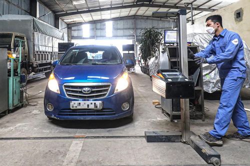 Siết kiểm định hệ thống đèn, ngăn nguy cơ mất an toàn giao thông