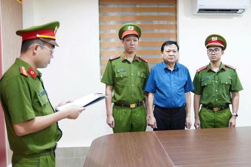 Phú Thọ: Khởi tố Bí thư Đảng ủy và Chủ tịch UBND xã Hợp Kim