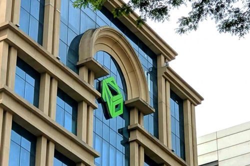 Novaland xoay xở bài toán nợ, cổ đông lớn giao dịch trái chiều