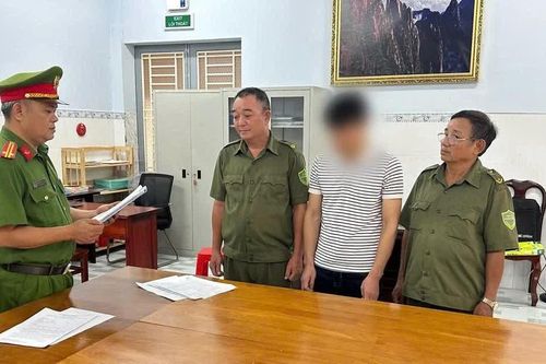 Khởi tố chủ hộ kinh doanh buôn bán hàng nhái các nhãn hiệu nổi tiếng