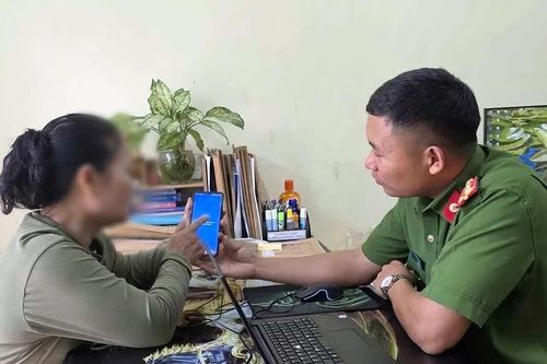 Bị kẻ mạo danh con gái đang du học lừa hơn 1,5 tỷ đồng