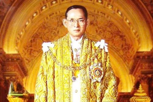 Cuộc đời phụng sự của Quốc vương Thái Lan Bhumibol