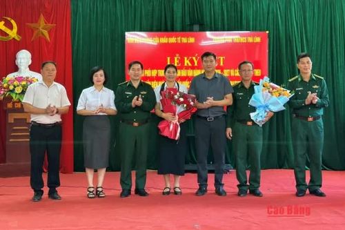 Đồn Biên phòng Cửa khẩu quốc tế Trà Lĩnh ký kết phối hợp vận hành trường nội trú liên cấp
