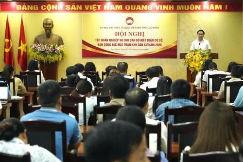 100 cán bộ tập huấn nghiệp vụ công tác mặt trận cơ sở