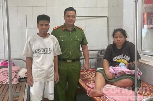 Đại úy Công an hỗ trợ sản phụ sinh bé gái nặng 4kg trên đường đến Trung tâm Y tế