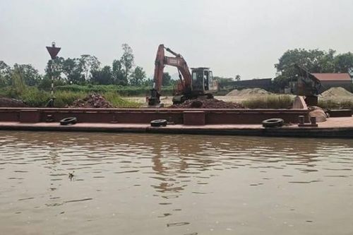 Hải Phòng: Lực lượng liên ngành phát hiện, xử lý 2 bến thủy 'chui' trên tuyến Bạch Đằng