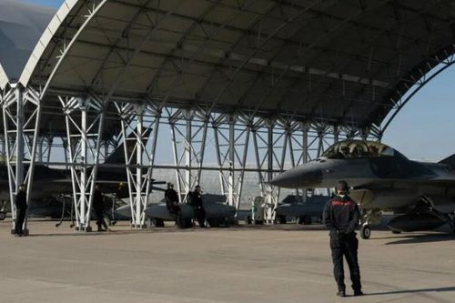Chiến đấu cơ F-16 hàng chục triệu USD 'săn' UAV giá rẻ của Nga