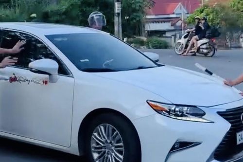Lào Cai: Khởi tố nữ tài xế Lexus tăng ga bỏ chạy khi làm việc với CSGT