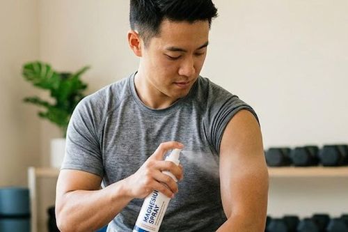 Dung dịch magie dạng xịt có giúp cải thiện giấc ngủ và giảm đau cơ?