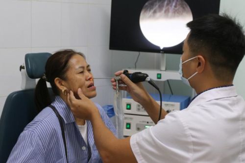 Chủ quan nghĩ viêm xoang vì nghẹt mũi, chảy dịch hôi, người đàn ông bất ngờ mắc ung thư