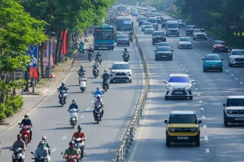 Miền Bắc vẫn nóng dù không khí lạnh tràn về