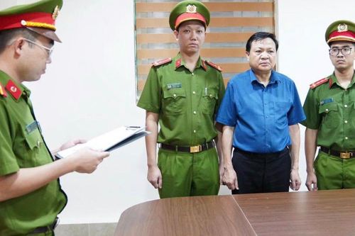 Khởi tố Bí thư và Chủ tịch xã ở Phú Thọ