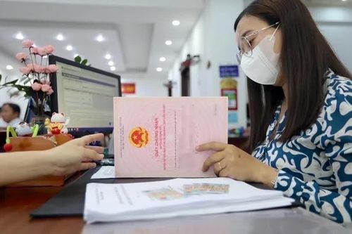 Hà Nội: Phường Láng kiến nghị tháo gỡ vướng mắc trong cấp 'sổ đỏ'