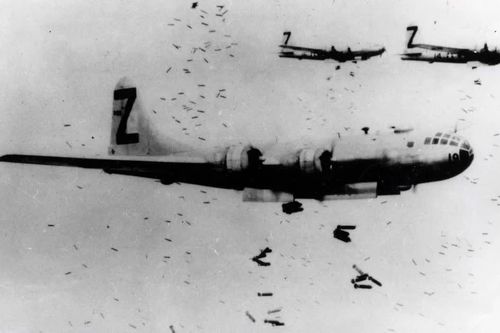 Oanh tạc cơ B-29 và trận Tokyo: Khi 'Superfortress' biến thành vũ khí hủy diệt đô thị