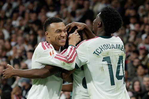 Mourinho phải phá bỏ công thức cũ để hạ Barca