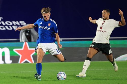 Real Madrid có thể phải chi 80 triệu euro để sửa sai với Nico Paz