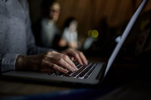 Lỗ hổng bảo mật 10 năm khiến hàng loạt website tạm ngừng hoạt động