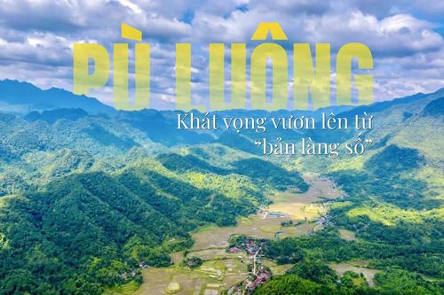 Pù Luông - Khát vọng vươn lên từ 'bản làng số' - Bài 1: Từ tấm thẻ mã QR ở chợ phiên đến phong trào 'Bình dân học vụ số'