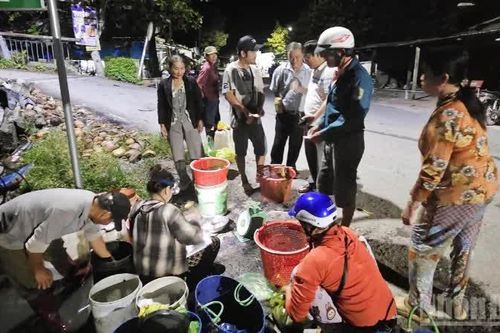 Giữ nhịp mưu sinh giữa mùa nước nổi