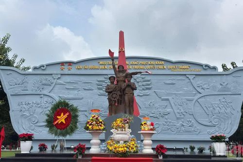 [Ảnh] Lữ đoàn 125 Hải quân trong ngày kỷ niệm 65 năm truyền thống