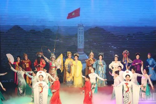 Liên hoan sân khấu Hà Nội mở rộng thu hút đông đảo khán giả