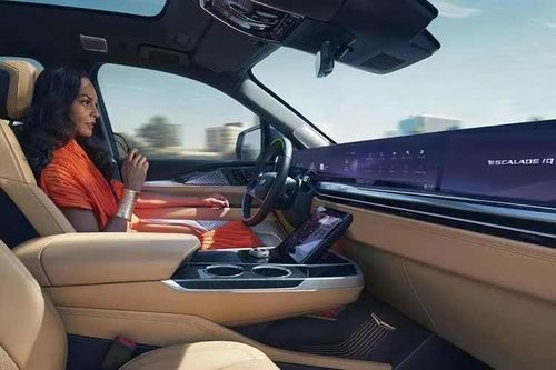 GM sắp có công nghệ chạy ôtô cao tốc không cần giữ vô lăng