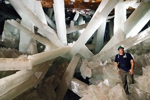 Cueva de los Cristales – hang tinh thể khổng lồ như đến từ ngoài hành tinh