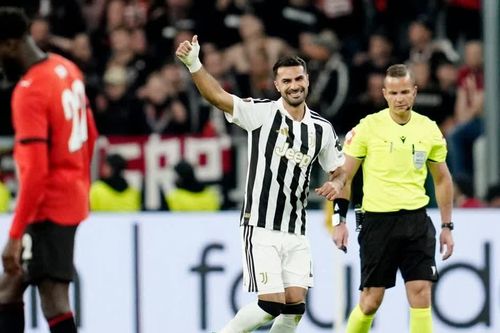 Juventus hụt 3 điểm, Benfica chiếm ngôi đầu Europa League