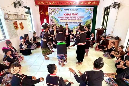 Mường Pồn: Thông tin văn hóa đến từng bản