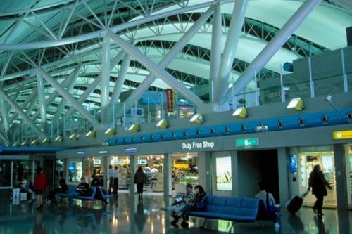 Nhật Bản thay đổi chính sách mua sắm miễn thuế đối với khách du lịch quốc tế vì một lý do