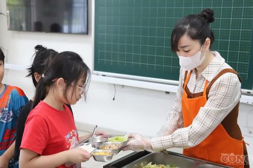Tin vui với học sinh vùng khó khăn: Đề xuất hỗ trợ bữa trưa, tiền ăn 1,17 triệu đồng/tháng