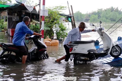 TPHCM sắp đón triều cường vượt báo động 3, nhiều nơi có thể ngập sâu