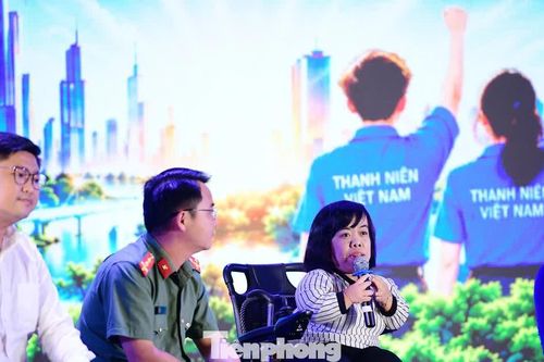 Tiếp năng lượng cùng thanh niên Việt Nam tiến bước