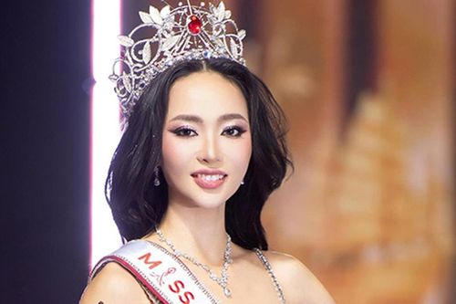 Nữ MC song ngữ cao 1,77m vỡ òa đăng quang Miss Charm Vietnam 2026