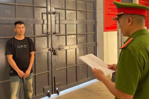 Uống rượu bia lái ô tô gây tai nạn chết người, tài xế rời khỏi hiện trường