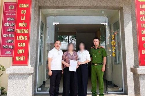 Bỗng dưng nhận được 1,2 tỷ đồng, ba phụ nữ liền báo công an
