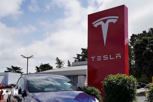 SpaceX và Tesla xem xét sáp nhập thành tập đoàn công nghệ trị giá 3.500 tỷ USD
