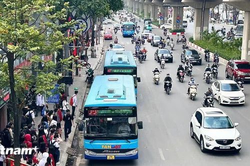 Hà Nội điều chỉnh, rà soát các tuyến buýt kết nối với Bến xe Yên Sở